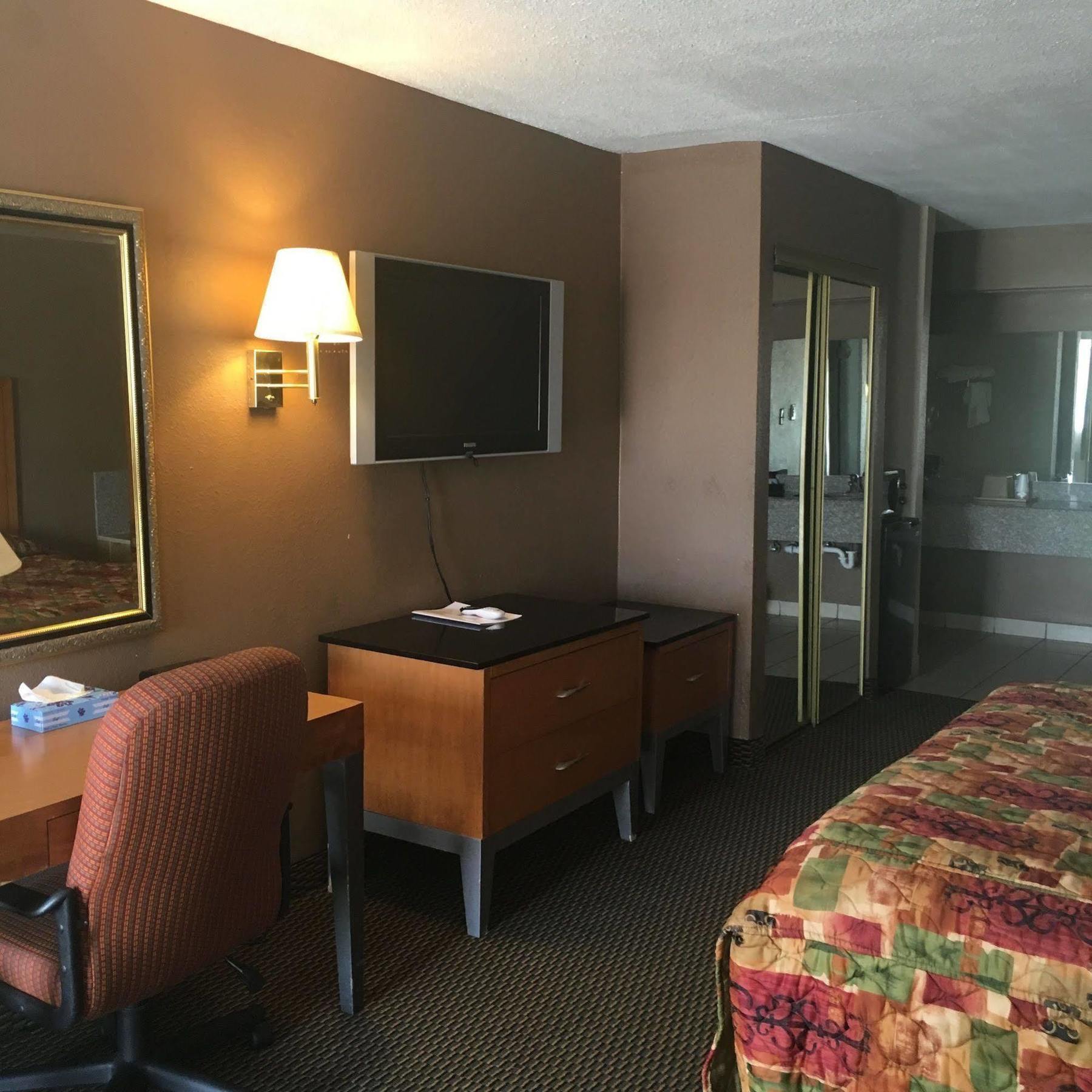 Executive Inn Hondo Exterior photo
